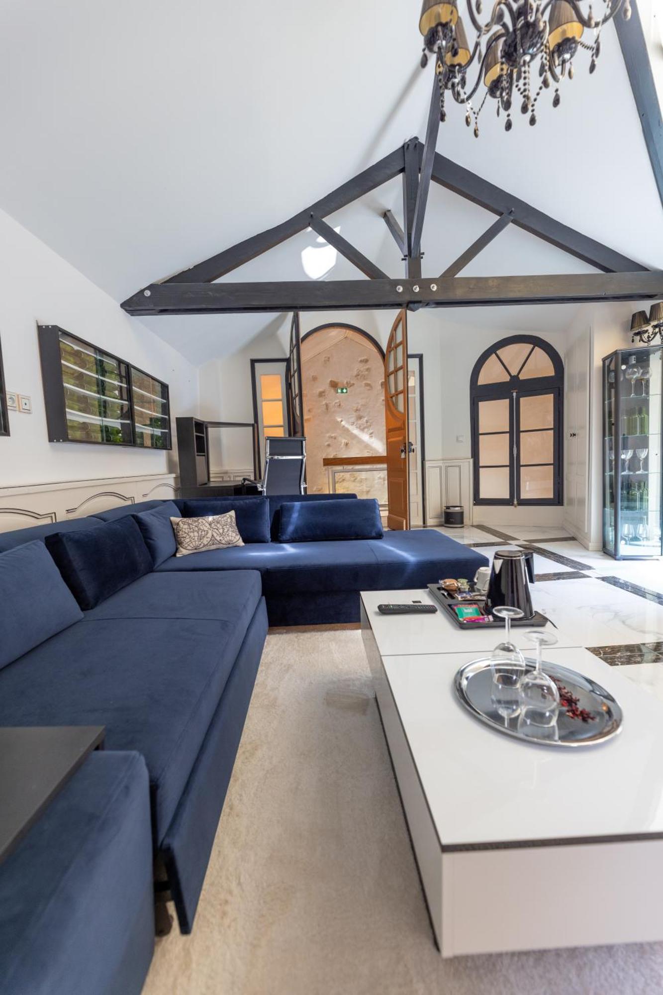 Palazzo Di Acqua Hotel Le Mans Kültér fotó
